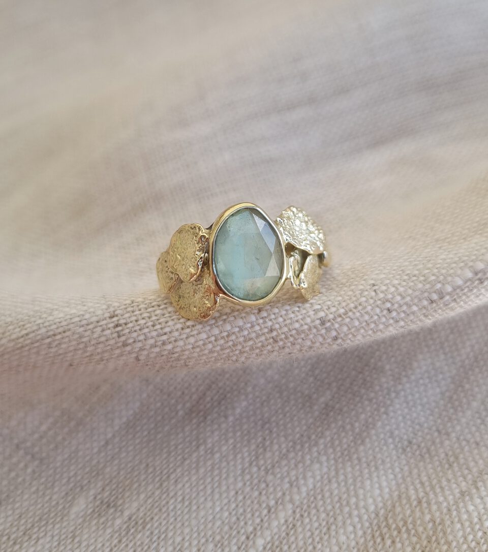 Serene Crust ring Aquamarijn